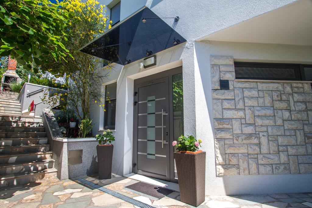Villa Gg Podstrana Exterior photo